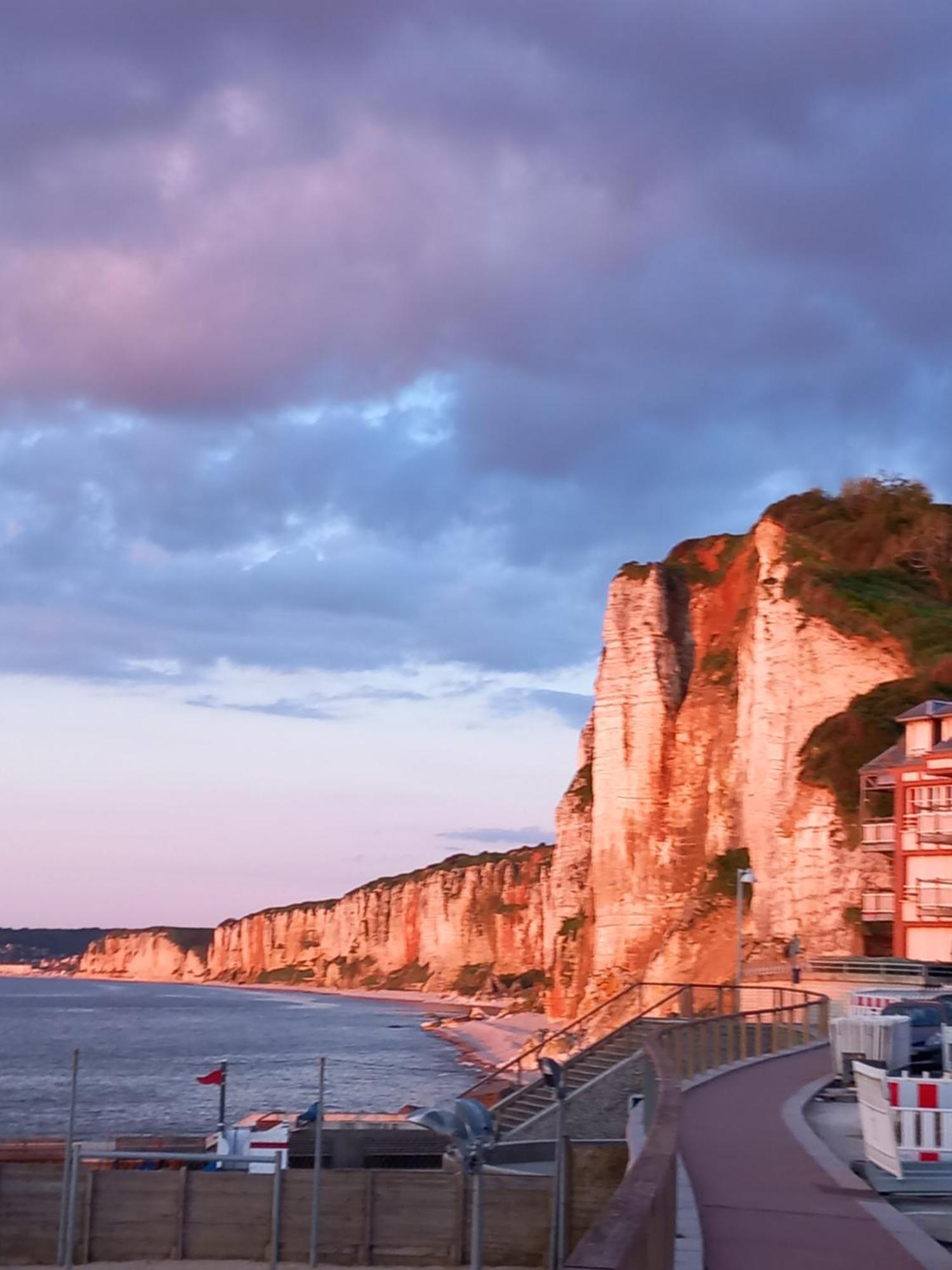 Maison De Vacances Clos Des Hogues Entre Etretat Et Fecamp Saint-Léonard Esterno foto